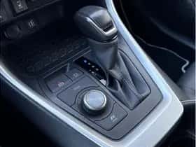 Toyota RAV4 (2023) thumbnail 17