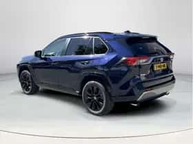 Toyota RAV4 (2023) thumbnail 3