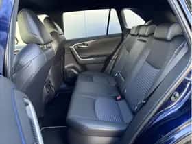 Toyota RAV4 (2023) thumbnail 7