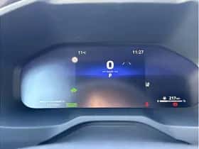 Toyota RAV4 (2023) thumbnail 8