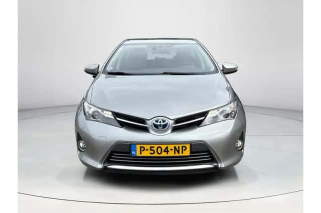 Toyota Auris (2015) thumbnail 4