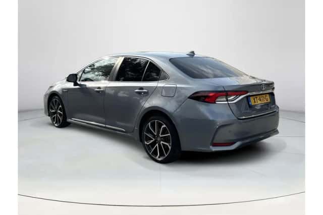 Toyota Corolla (2019) thumbnail 3