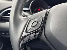 Toyota C-HR (2021) thumbnail 15