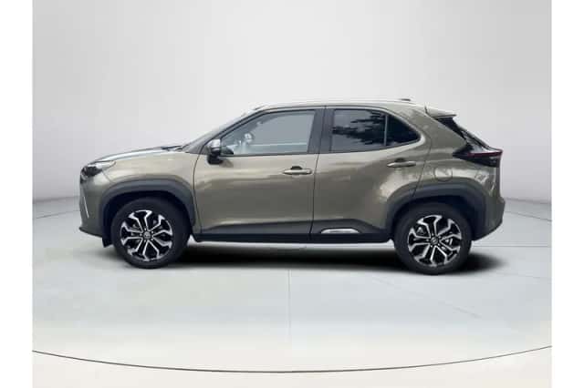 Toyota Yaris Cross (2022) thumbnail 2