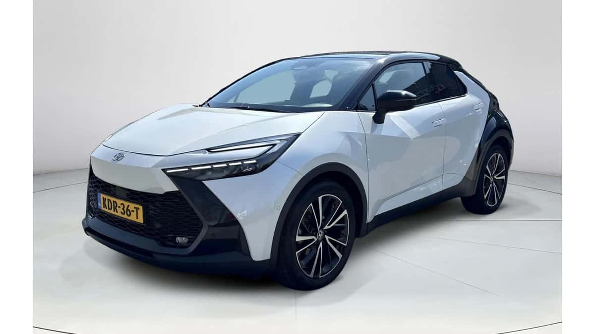 Toyota C-HR (2024) — foto 1