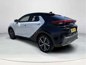 Toyota C-HR (2024) thumbnail 3