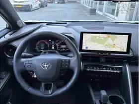 Toyota C-HR (2024) thumbnail 23