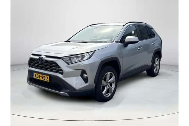 Toyota RAV4 (2021) thumbnail 1
