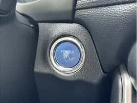 Toyota RAV4 (2021) thumbnail 18
