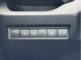 Toyota RAV4 (2021) thumbnail 24