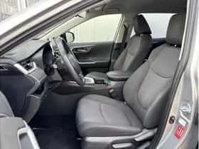 Toyota RAV4 (2021) thumbnail 7