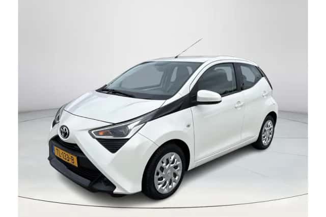 Toyota Aygo (2018) thumbnail 1