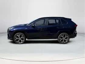 Toyota RAV4 (2022) thumbnail 2