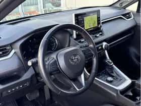 Toyota RAV4 (2022) thumbnail 16