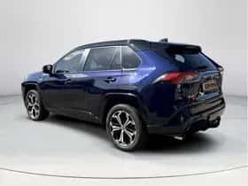 Toyota RAV4 (2022) thumbnail 3