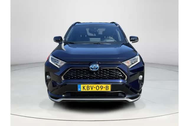 Toyota RAV4 (2022) thumbnail 4