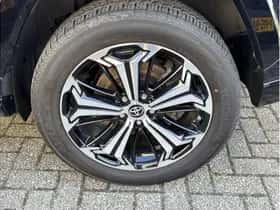Toyota RAV4 (2022) thumbnail 34