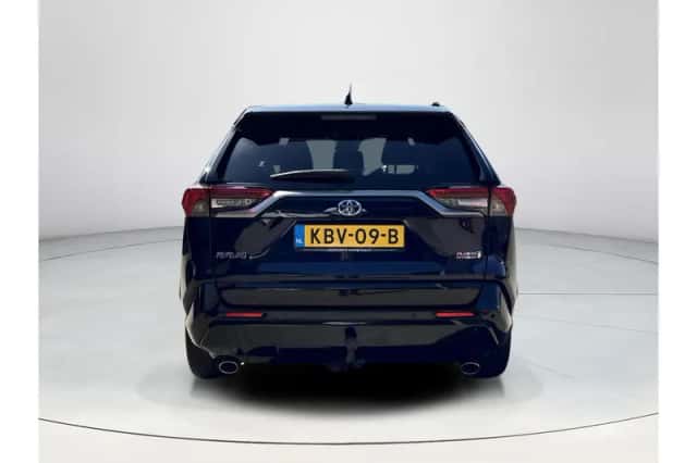 Toyota RAV4 (2022) thumbnail 5