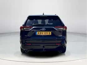 Toyota RAV4 (2022) thumbnail 5