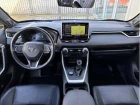 Toyota RAV4 (2022) thumbnail 6