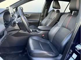 Toyota RAV4 (2022) thumbnail 7