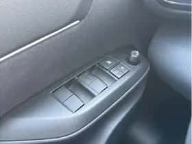 Toyota Yaris Cross (2024) thumbnail 22