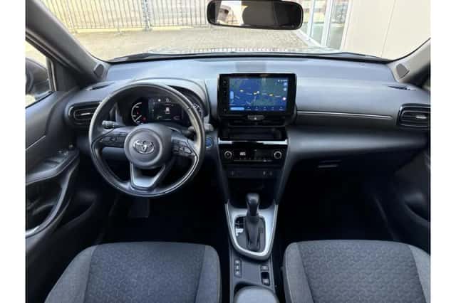 Toyota Yaris Cross (2024) thumbnail 6