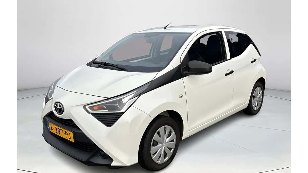 Toyota Aygo (2021) — foto 1