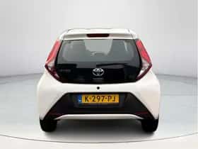 Toyota Aygo (2021) thumbnail 5