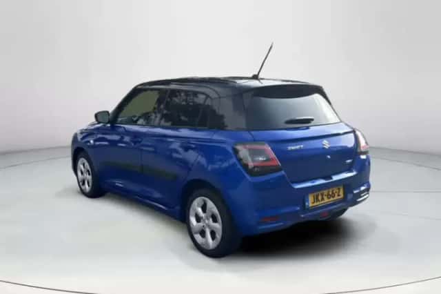 Suzuki Swift (2025) thumbnail 3