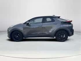 Toyota C-HR (2024) thumbnail 2
