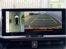 Toyota C-HR (2024) thumbnail 16