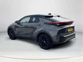 Toyota C-HR (2024) thumbnail 3