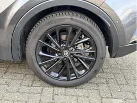 Toyota C-HR (2024) thumbnail 34
