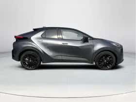 Toyota C-HR (2024) thumbnail 39