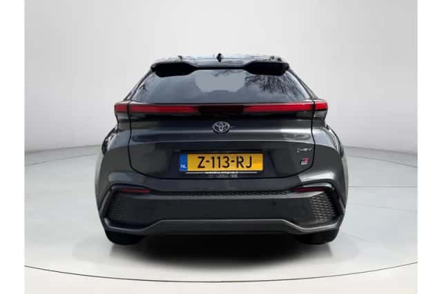 Toyota C-HR (2024) thumbnail 5