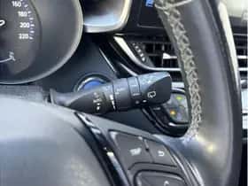 Toyota C-HR (2019) thumbnail 21