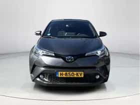 Toyota C-HR (2019) thumbnail 4