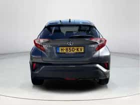 Toyota C-HR (2019) thumbnail 5