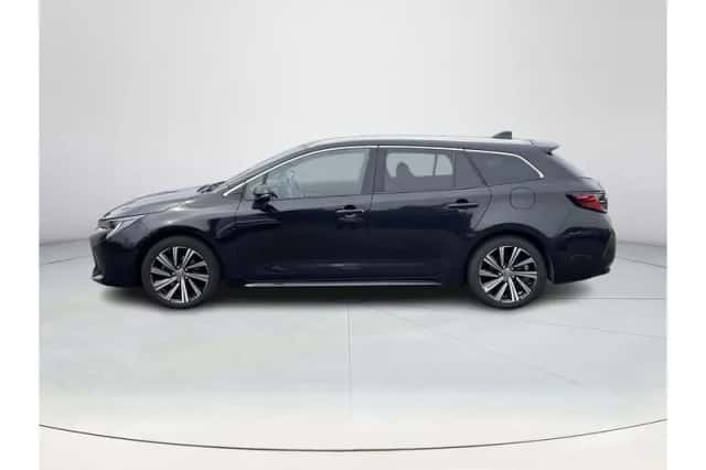 Toyota Corolla (2022) thumbnail 2