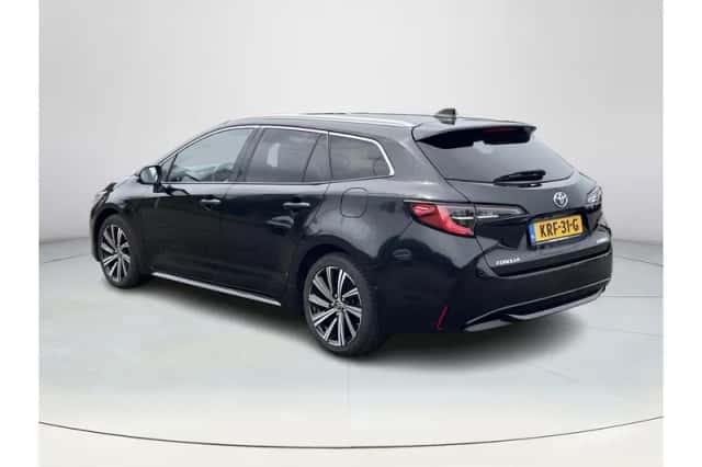 Toyota Corolla (2022) thumbnail 3