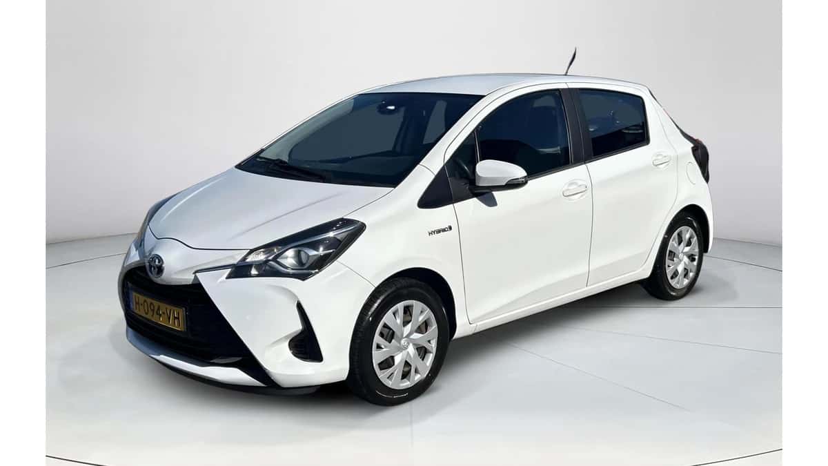 Toyota Yaris (2020) — foto 1