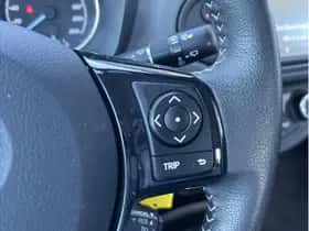 Toyota Yaris (2020) thumbnail 16