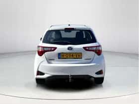 Toyota Yaris (2020) thumbnail 5