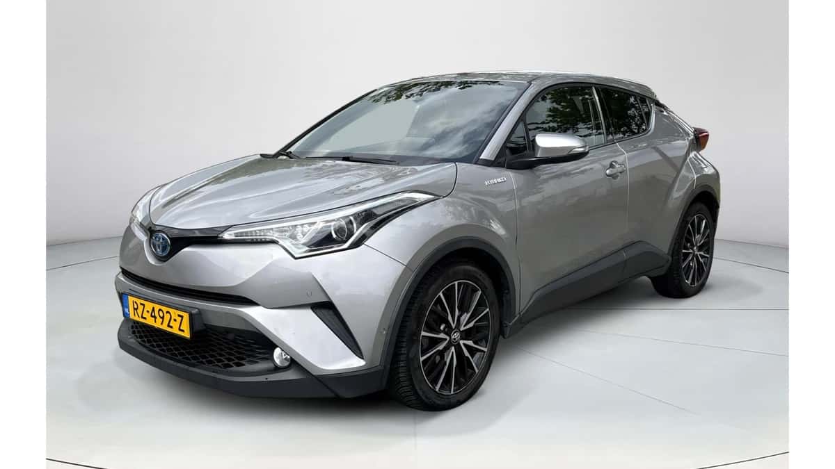 Toyota C-HR (2018) — foto 1