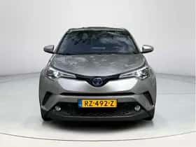 Toyota C-HR (2018) thumbnail 4