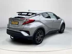 Toyota C-HR (2018) thumbnail 35