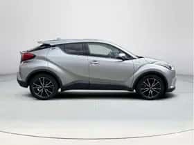Toyota C-HR (2018) thumbnail 36