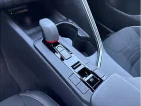Toyota C-HR (2025) thumbnail 19