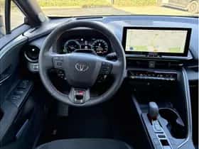 Toyota C-HR (2025) thumbnail 22